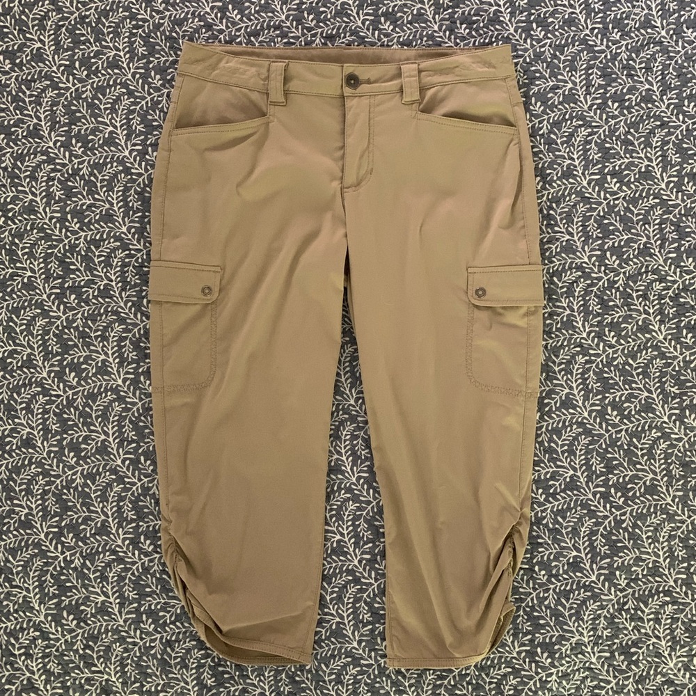 Eddie Bauer Women’s Capri Pants, Sz 6